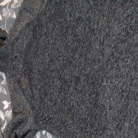 Thick grey fleece/sherpa sweater - Picture 4 of 4